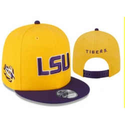 NCAA Snapback Cap 26H J952